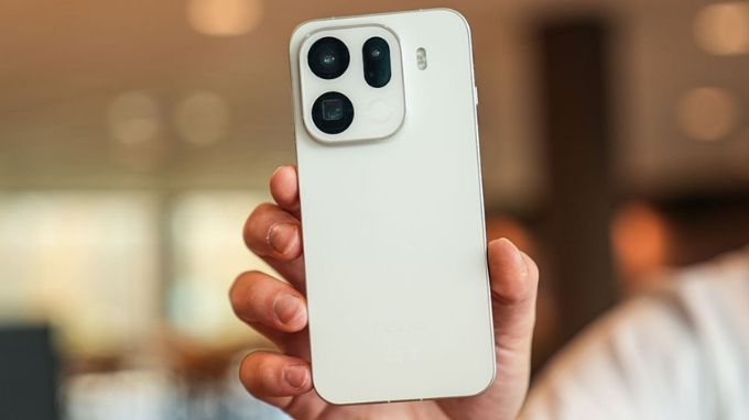 OPPO Find X10 sở hữu vi xử lý MediaTek Dimensity 9600M 