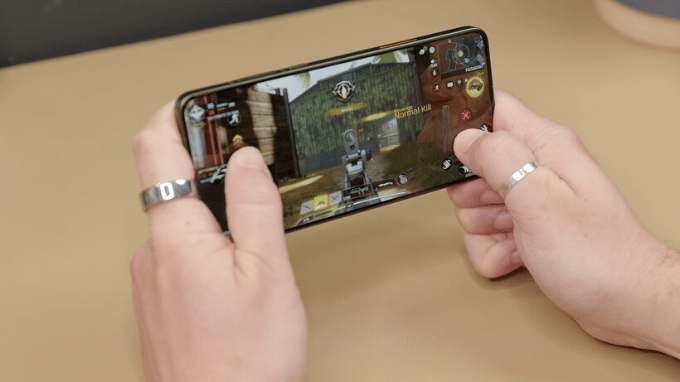 OPPO Find X9 Ultra có pin 7.050mAh và sạc 100W