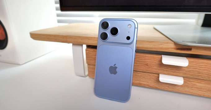 iPhone 18 Pro - Đỉnh cao của sự ổn định và ngôn ngữ thiết kế sang trọng.