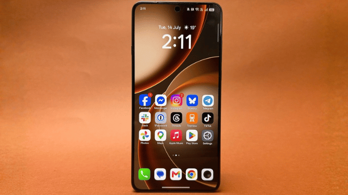 Pin 7.050mAh là lợi thế lớn của OPPO Find X9 Ultra