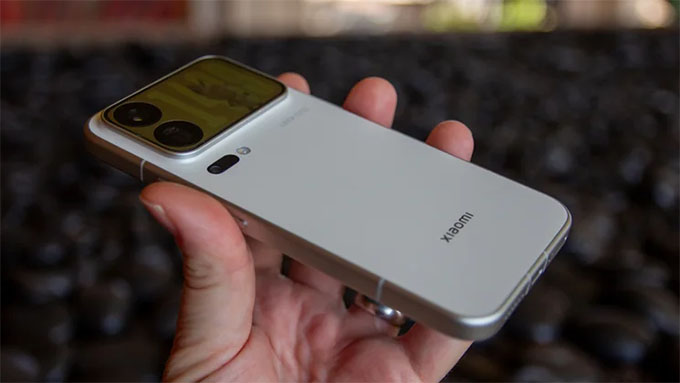 Xiaomi 18 Pro Max sở hữu pin silicon-carbon 8.500mAh