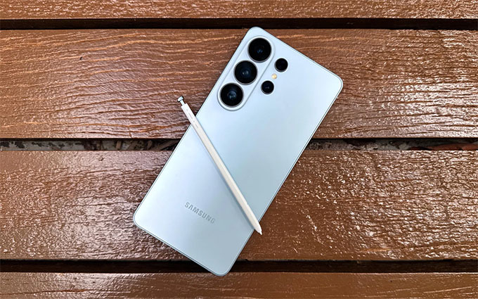Galaxy S26 Ultra là lựa chọn an tâm hơn cho người ưu tiên sự ổn định và hậu mãi
