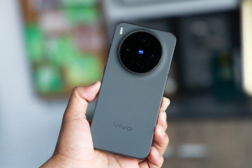 So sánh Vivo X500 vs Vivo X300: Lựa chọn nào tốt hơn dành cho người dùng?
