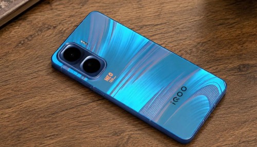 iQOO Neo 12 ra mắt ngày 28/10: Màn hình 2K 185Hz, pin 9.000mAh, chip Snapdragon 8 Elite Gen 5