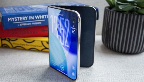 Nếp gấp iPhone Duo có còn không? Giải mã bản lề và màn hình gập của chiếc iPhone đầu tiên có thể gập lại