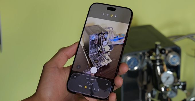 Ưu điểm vượt trội với hệ thống camera 48MP hỗ trợ quay chuẩn ProRes và Apple Log 2 chuẩn điện ảnh.