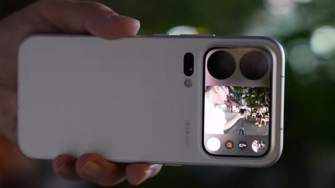 Xiaomi 18 Pro có cụm 3 camera sau chuyên nghiệp