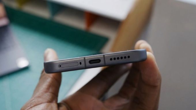 iaomi 18 Pro được trang bị viên pin công nghệ silicon-carbon dung lượng lên tới 7.000 mAh