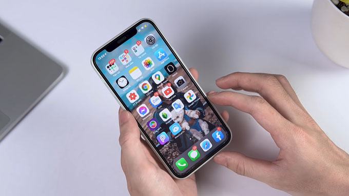 ấu hình iPhone 12 256GB cũ được cung cấp sức mạnh từ chip A14 Bionic