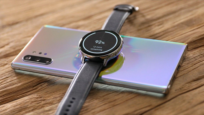 Hỗ trợ sạc ngược và sạc ngược không dây