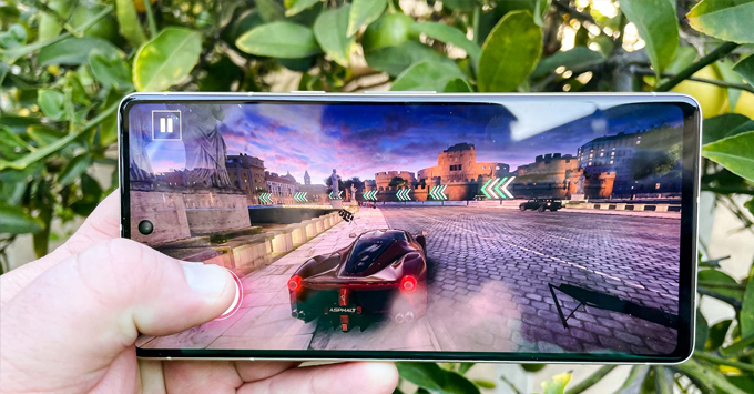 Nothing Phone 1 với Google Pixel 7 bộ xử lý