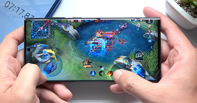 Samsung Galaxy S22 Ultra 5G 8GB|128GB sở hữu vi xử lý Snapdragon 8 Gen 1