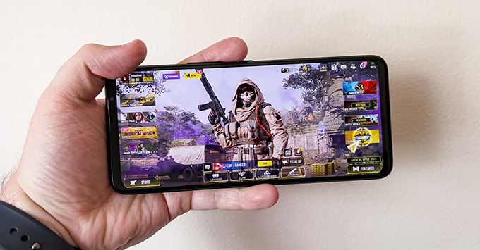 ROG Phone 6 Pro 18GB|512GB sở hữu vi xử lý Snapdragon 8+ Gen 1 tận dụng tối đa tần số quét 165Hz