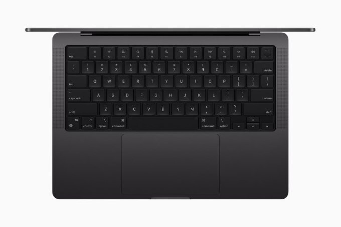 Apple tung ra M3 và MacBook Pro mới để cứu vãn doanh số máy Mac