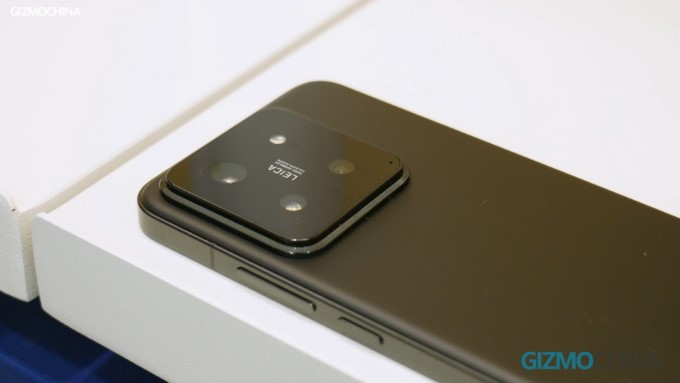 Trên tay nhanh Xiaomi 14: Snapdragon 8 Gen 3, màn hình 1 tỷ màu, sạc nhanh 90W và giá chỉ từ 13.69 triệu đồng