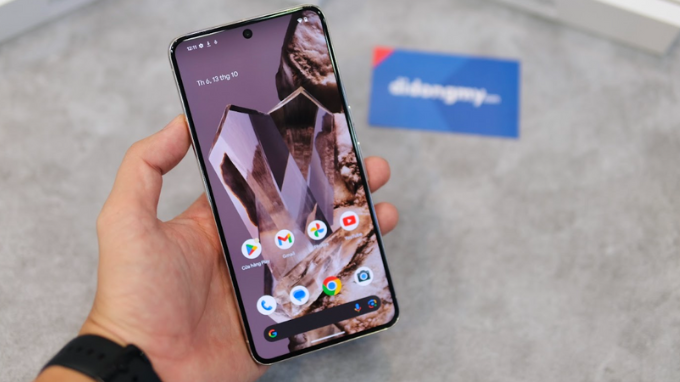 Google Pixel 8 Pro hiển thị sống động, sắc nét