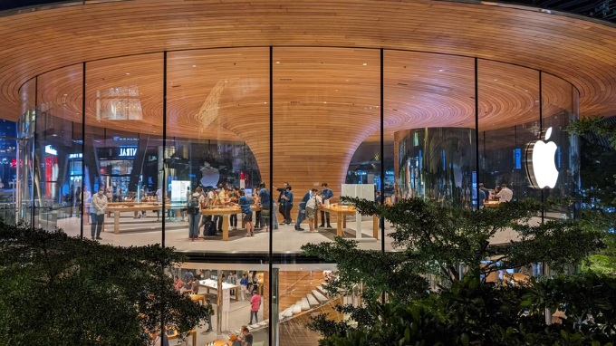 Hình ảnh cửa hàng Apple chụp bằng Pixel 8