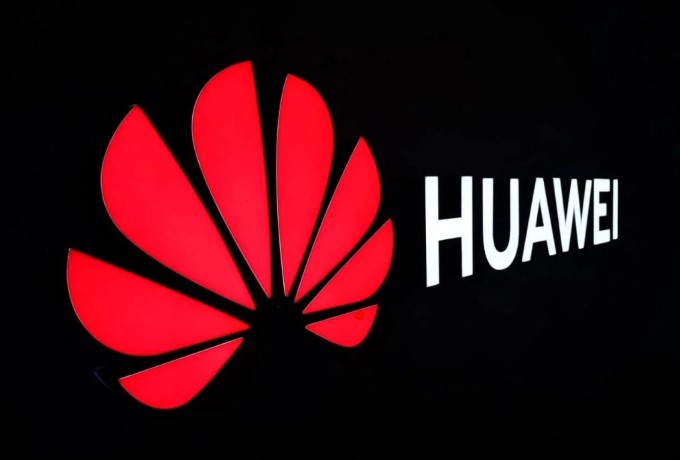 Huawei tấn công thị trường ô tô thông minh với Changan, nhắm đến Tesla với Luxeed S7