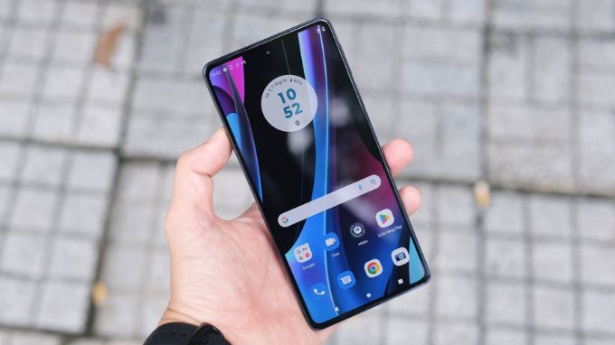 màn hình Motorola Edge Plus 5G 2022