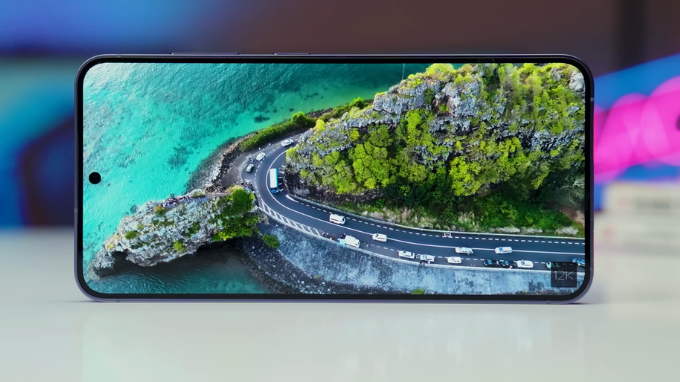 Galaxy S24 Plus sở hữu màn hình Dynamic AMOLED 2X