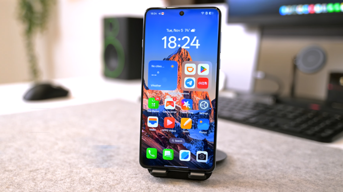 OPPO Find X8 trang bị màn hình LTPO AMOLED