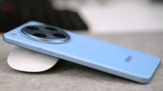 OPPO Find X8 với Galaxy S24 Plus dành cho những ai