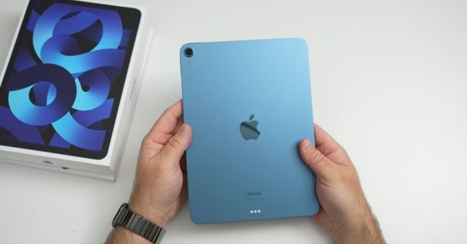 Apple iPad Air 5 10.9 inch (2022) là Top máy tính bảng chơi game đang được sử dụng nhiều