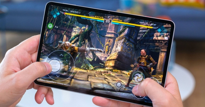RedMagic Astra Gaming là Top máy tính bảng chơi game đang được sử dụng nhiều