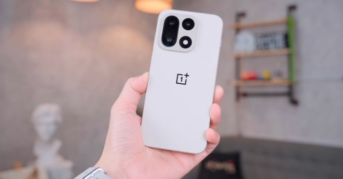 Đánh giá chi tiết Thiết kế OnePlus 15 có gì nổi bật?