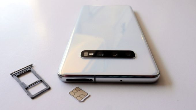 điện thoại Samsung không nhận SIM