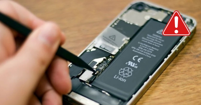 Phân loại các dòng pin độ iPhone phổ biến Lựa chọn 2: Pin độ không rõ nguồn gốc, giá siêu rẻ (CẢNH BÁO!)