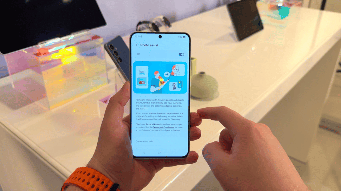 Giao diện One UI 8.5 trên Galaxy S26 mới với nhiều tính năng AI thông minh