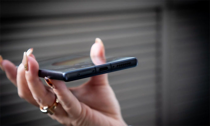 Pin Silicon-Carbon: Cung cấp thời lượng 2 ngày