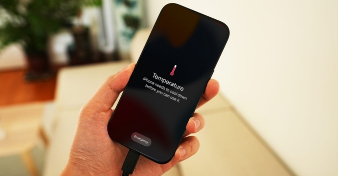 Quá nhiệt bộ sạc là gì và nguy hiểm ra sao?