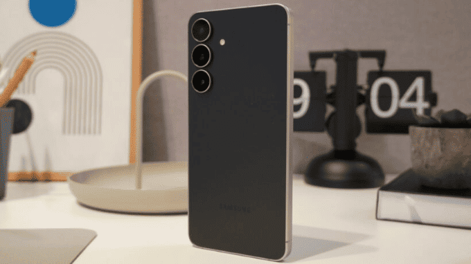 Samsung Galaxy S25 FE - Gọn nhẹ với khung Armor Aluminum đẳng cấp