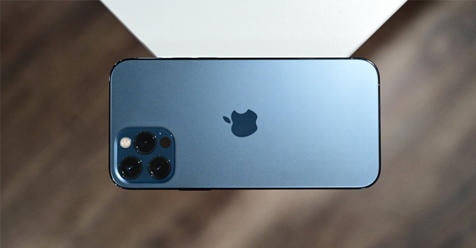 Khi iPhone 12 Pro Max đọ sức với Galaxy Note 20 Ultra và OPPO Find X2 Pro thì kết quả sẽ như thế nào?