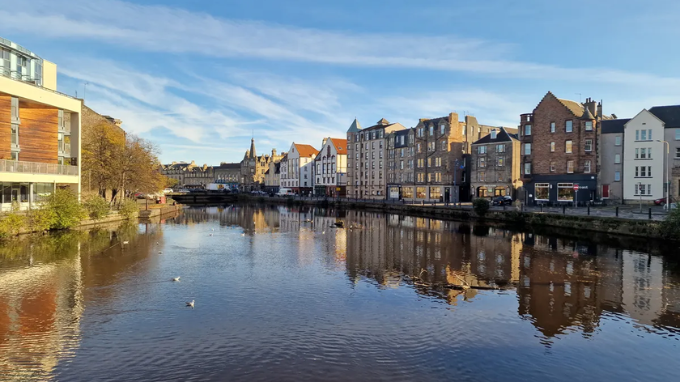 Ảnh camera chính khá rực rỡ trên Galaxy S22 Ultra