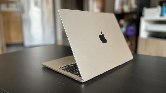 Macbook - một món quà đầy sang trọng