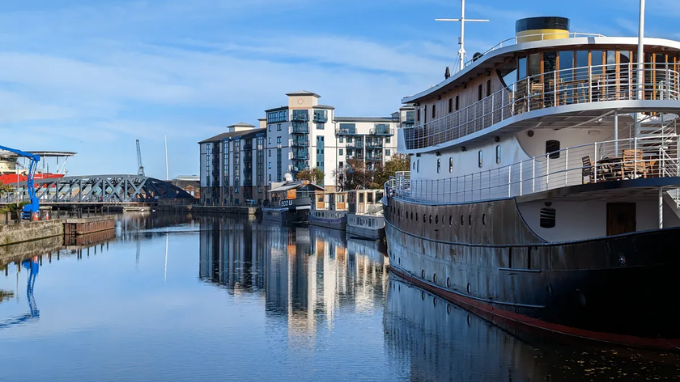 Ảnh zoom 2x với cảm giác khá u tối trên Pixel 7 Pro