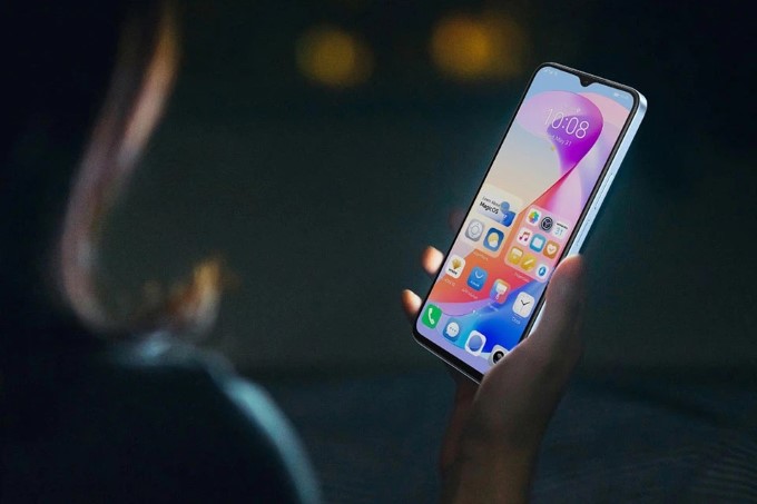 Thiết kế năng động, khung viền vuông vức hiện đại