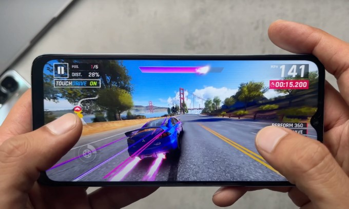 Hiệu năng đủ dùng, đa dụng với nhiều nhu cầu