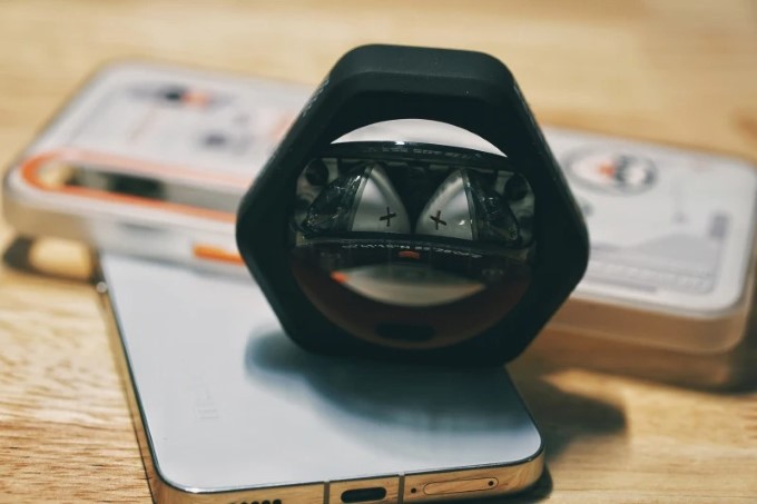 Meizu ra mắt hai mẫu tai nghe mới: PANDAER Gaming Earphones 1s và PANDAER Noise-Canceling Earphones 1s