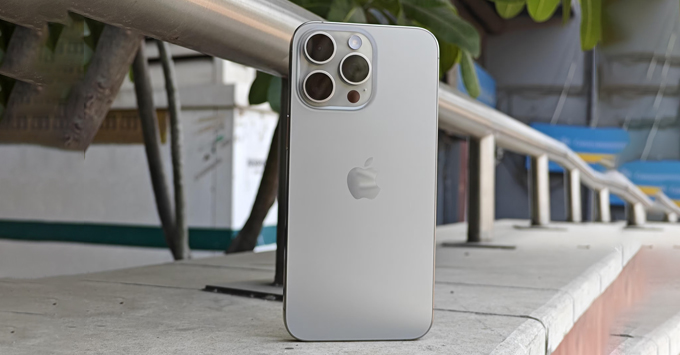 Vì sao người dùng chọn mua iPhone 15 Pro Max 256GB nhiều hơn 1TB