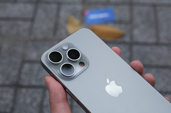 Ưu điểm của camera iPhone 15 Pro Max 256GB cũ năm nay là đã được cải thiện chất lượng của zoom tele