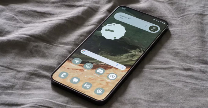 Hình ảnh rò rỉ của Samsung Galaxy S25 Plus cho thấy thiết kế rất quen thuộc