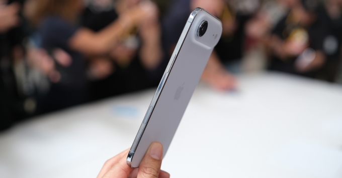 Apple iPhone Air là Top 5 Smartphone có thiết kế ấn tượng nhất hiện nay (Review chi tiết)