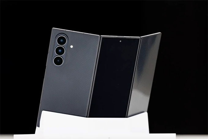 Samsung Galaxy Z TriFold: Giá bán và ngày phát hành