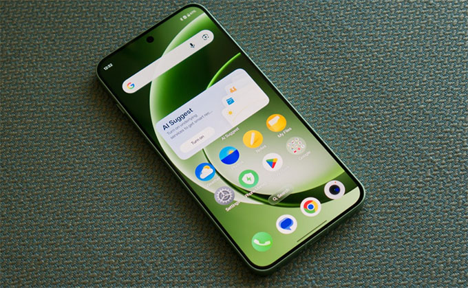 Chi tiết so sánh OnePlus 15R và Samsung Galaxy S25 FE