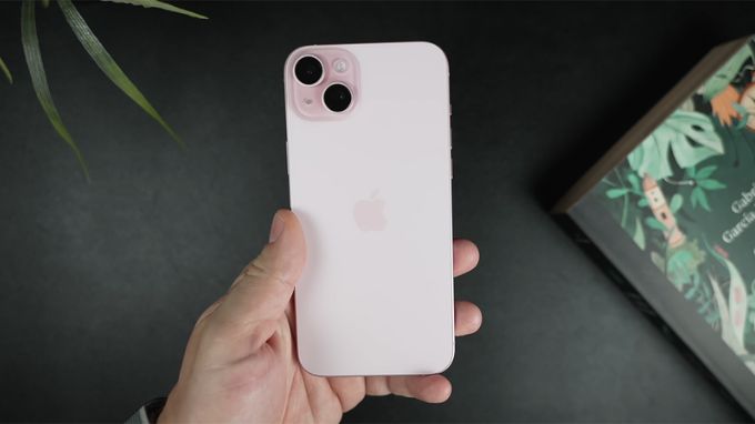 iPhone 15