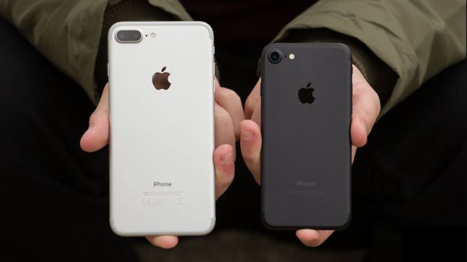 iPhone 1978 có phải hàng chính hãng không?